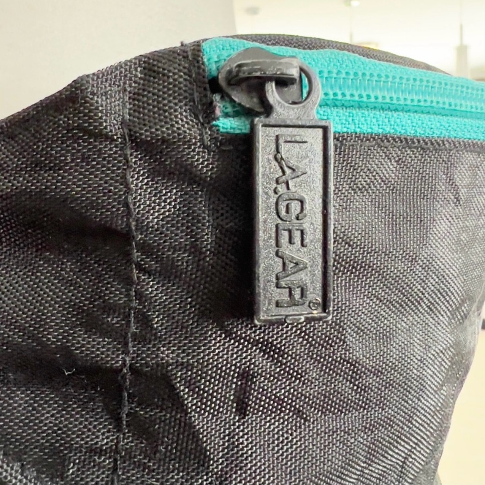 Vintage L.A. Gear Black and Teal Fanny Pack Belt Bag - Picture 14 of 14